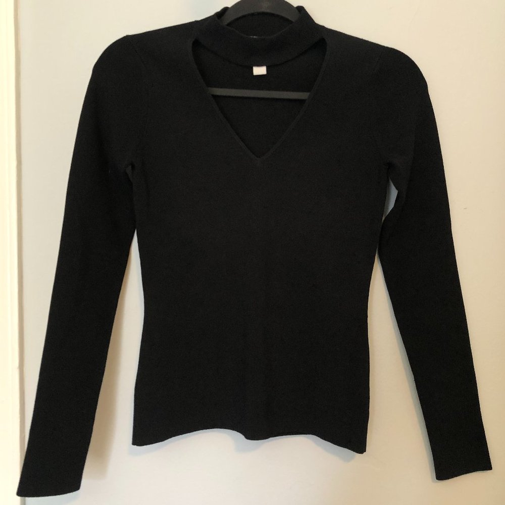 black v-neck keyhole autumn cashmere knit sweater